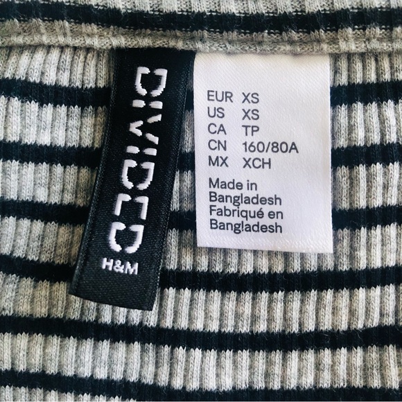 Like New Divided by H&M Crop Top in Striped Black and White Size: XS - Picture 8 of 8